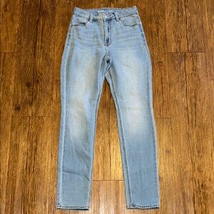 Old Navy Women's High Rise Wow Straight Light Blue Jeans